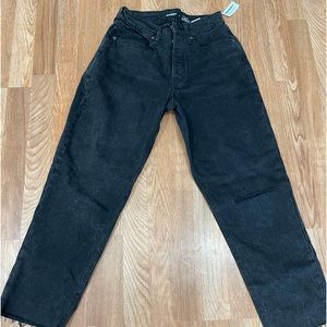 Old Navy Extra High-Rise Curvy Sky-Hi Straight Black Jeans